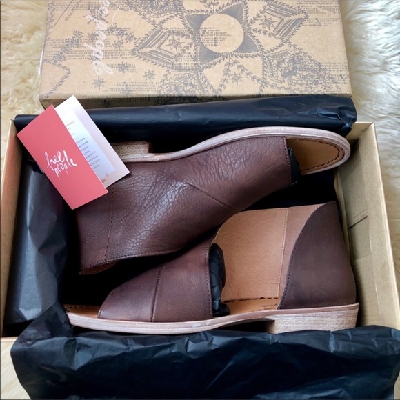 *SOLD* FREE PEOPLE Mont Blanc Cocoa Leather sandal - Picture 2 of 8